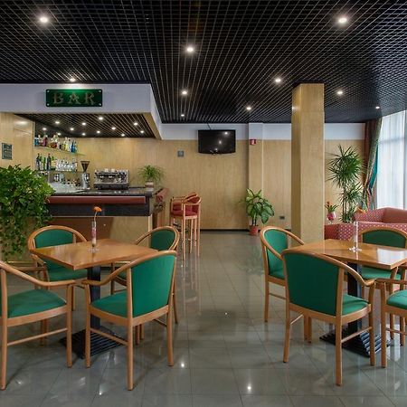 Meditur Hotel Pomezia Eksteriør billede