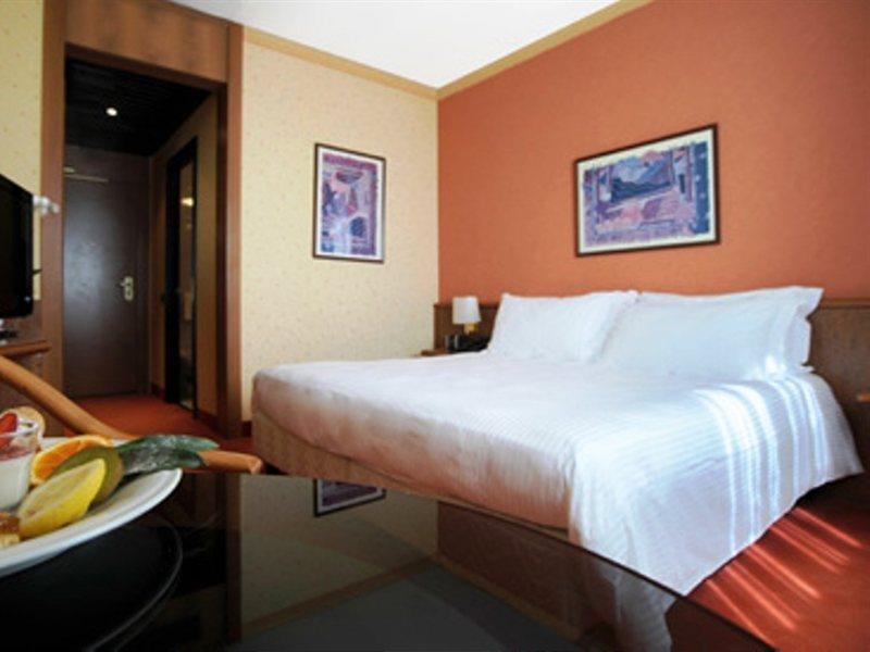 Meditur Hotel Pomezia Eksteriør billede