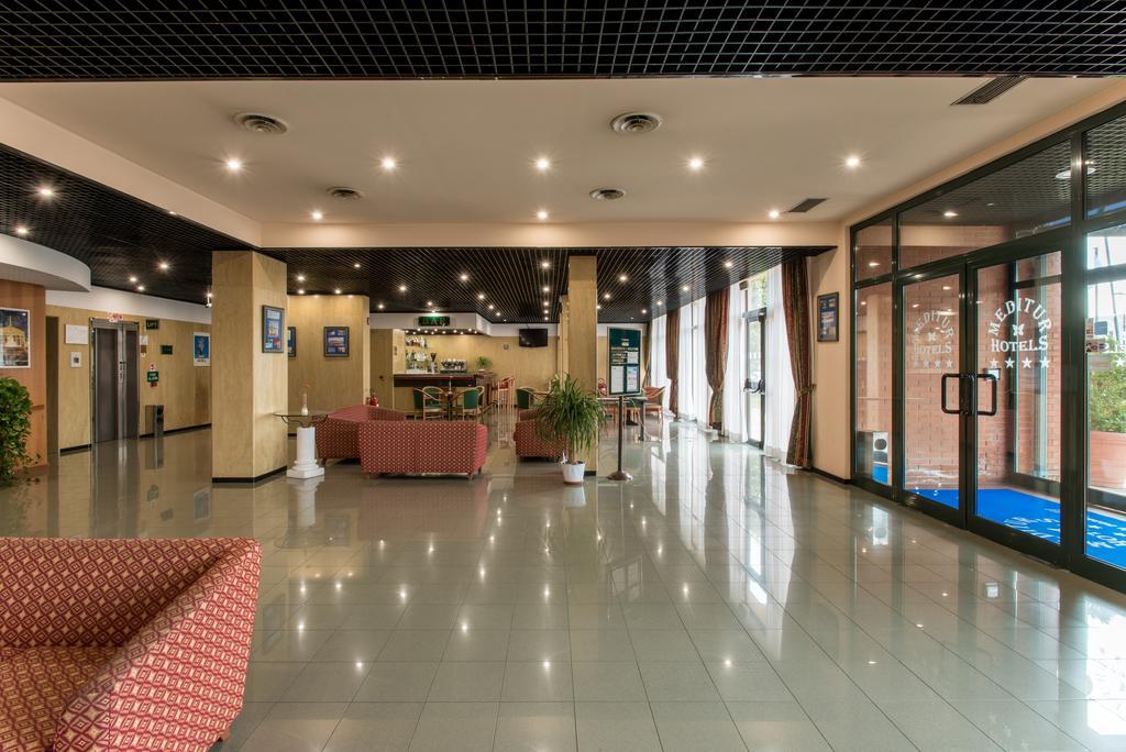 Meditur Hotel Pomezia Eksteriør billede